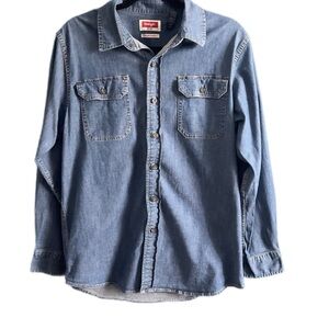 Wrangler Blue Casual Button Down Shirt with Point Collar